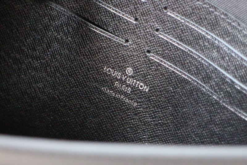 Louis Vuitton Clutch Bags